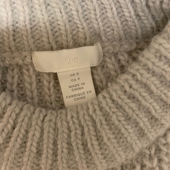 Oversized Grey Knit Sweater - Picture 2 of 5